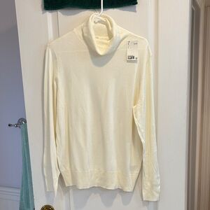 NWT H&M Cream Turtleneck Sweater